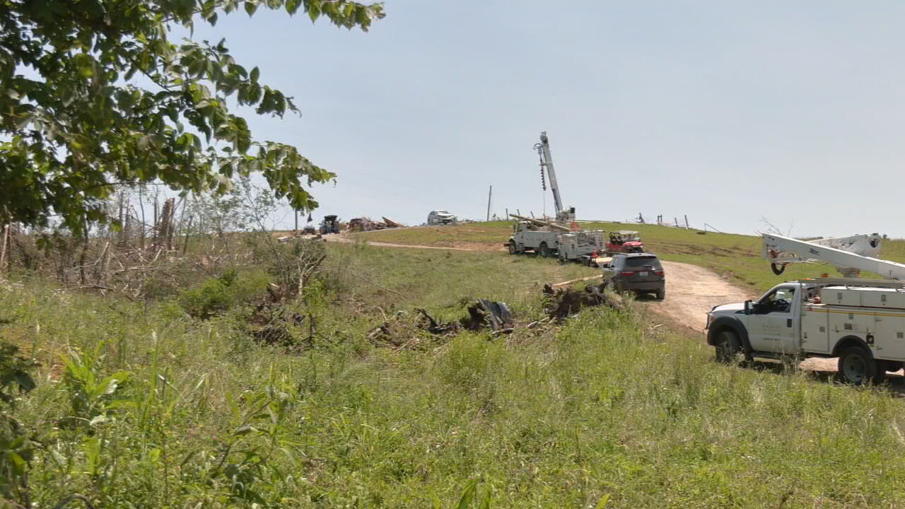 Washington County residents say warning sirens didn't sound before deadly EF2 tornado